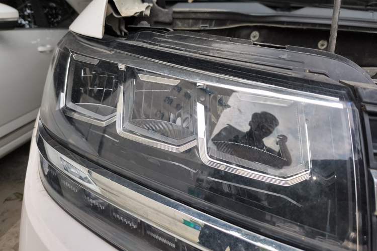 Used Volkswagen Tharu 2020 280TSI Two-Wheel Drive Trend Edition China VI Standard Right Front Headlight