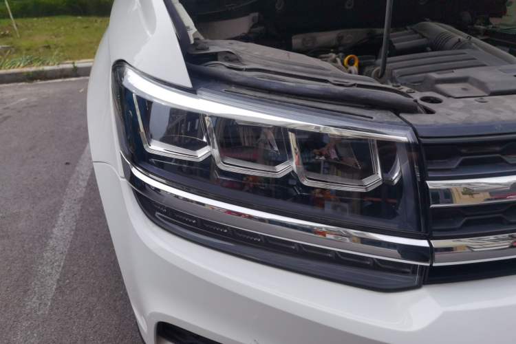 Used Volkswagen Tharu 2020 280TSI Two-Wheel Drive Trend Edition China VI Standard Right Front Headlight