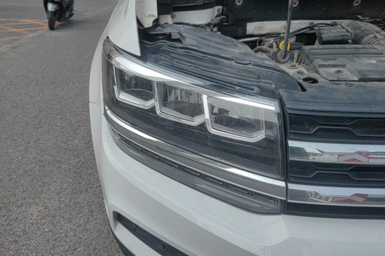 Used Volkswagen Tharu 2020 280TSI Two-Wheel Drive Comfort Edition China VI Standard Right Front Headlight