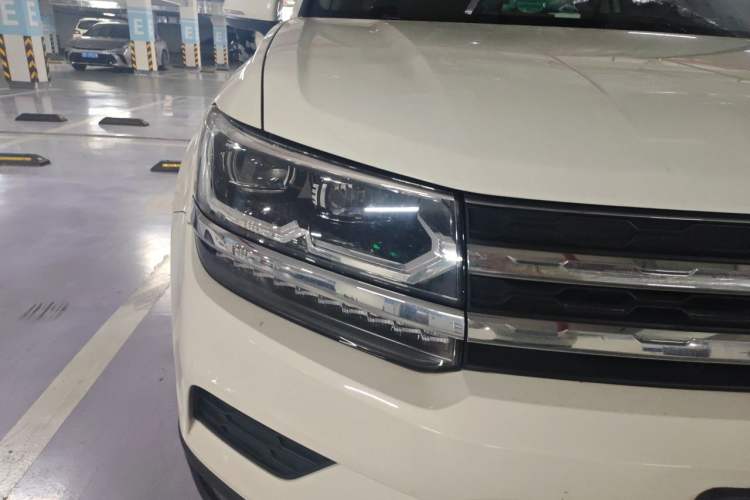 Used Volkswagen Tharu 2020 280TSI Two-Wheel Drive Luxury Plus Version China VI Standard Right Front Headlight