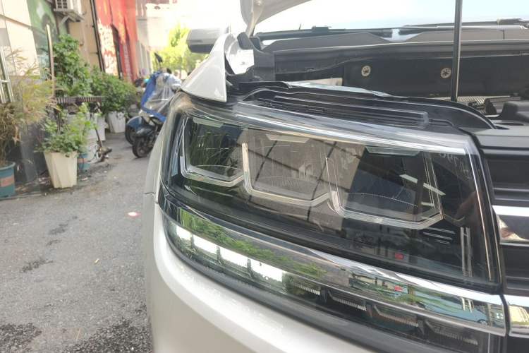 Used Volkswagen Tharu 2020 280TSI Two-Wheel Drive Comfort Edition China VI Standard Right Front Headlight