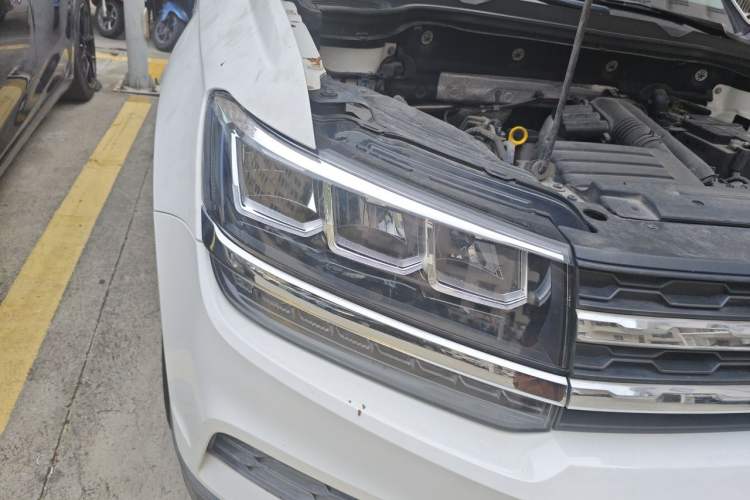 Used Volkswagen Tharu 2020 280TSI Two-Wheel Drive Comfort Edition China VI Standard Right Front Headlight