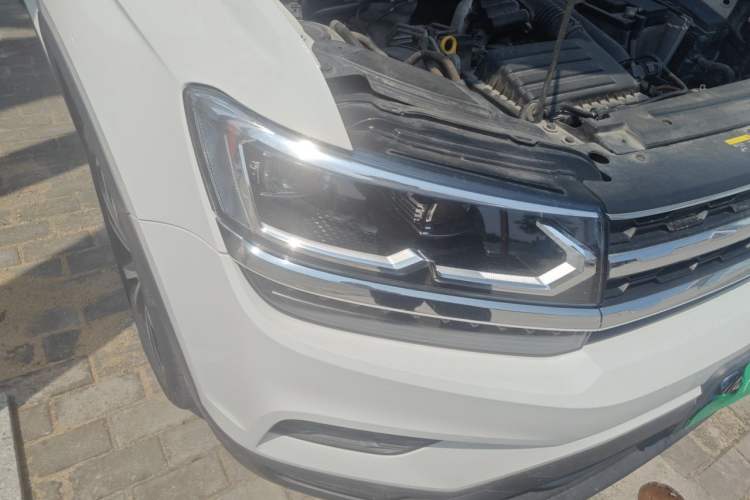 Used Volkswagen Tharu 2020 280TSI Two-Wheel Drive Luxury Plus Version China VI Standard Right Front Headlight