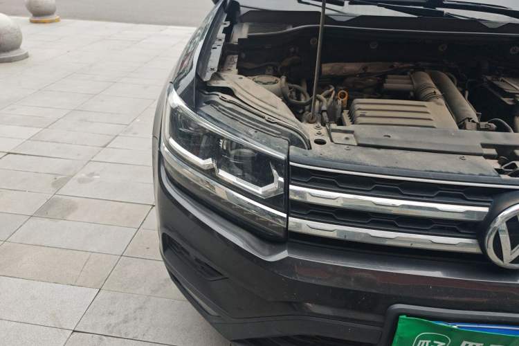 Used Volkswagen Tharu 2020 280TSI Two-Wheel Drive Luxury Plus Version China VI Standard Right Front Headlight