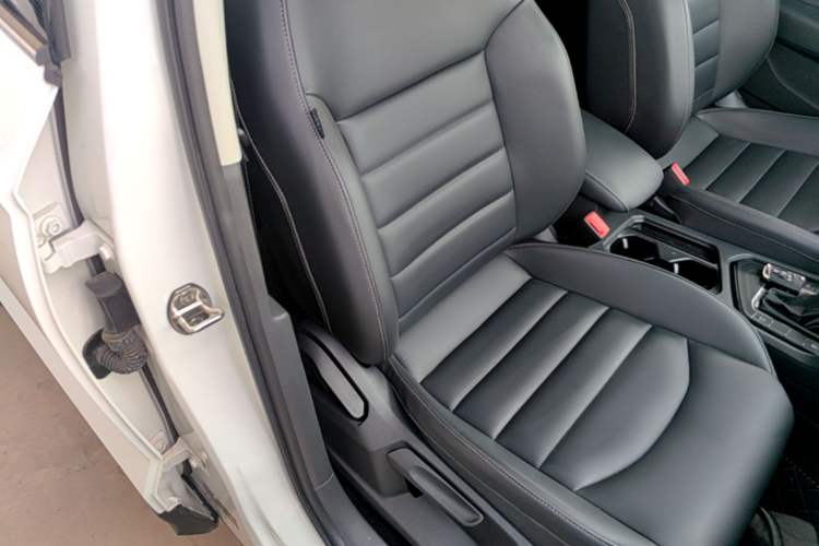 Used Volkswagen Tharu 2020 280TSI Two-Wheel Drive Luxury Edition China VI Standard Right Front Seat
