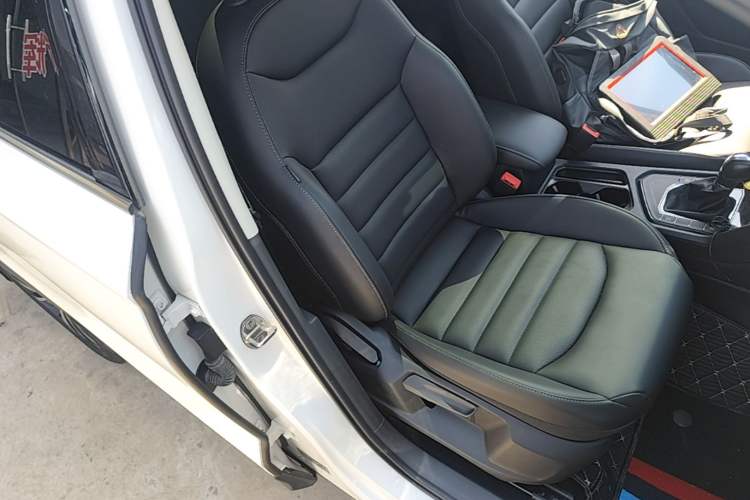 Used Volkswagen Tharu 2020 280TSI Two-Wheel Drive Luxury Plus Version China VI Standard Right Front Seat