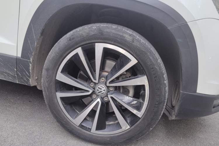 Used Volkswagen Tharu 2020 280TSI Two-Wheel Drive Luxury Edition China VI Standard Right Front Wheel Hub