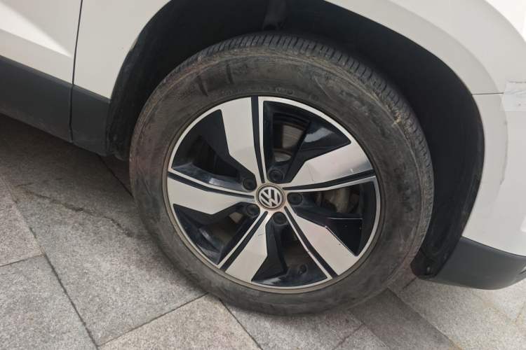 Used Volkswagen Tharu 2020 280TSI Two-Wheel Drive Comfort Edition China VI Standard Right Front Wheel Hub