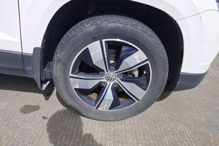 Used Volkswagen Tharu 2020 280TSI Two-Wheel Drive Comfort Edition China VI Standard Right Front Wheel Hub