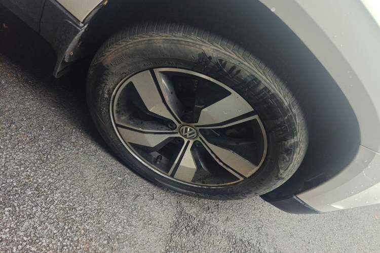 Used Volkswagen Tharu 2020 280TSI Two-Wheel Drive Comfort Edition China VI Standard Right Front Wheel Hub