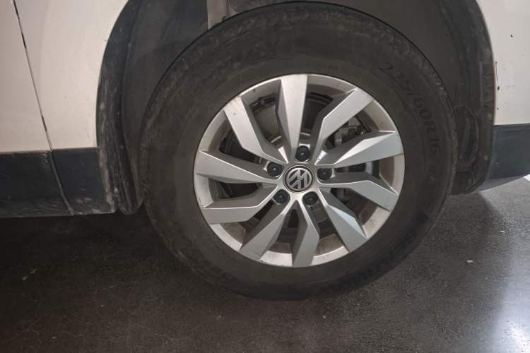 Used Volkswagen Tharu 2020 280TSI Two-Wheel Drive Trend Edition China VI Standard Right Front Wheel Hub