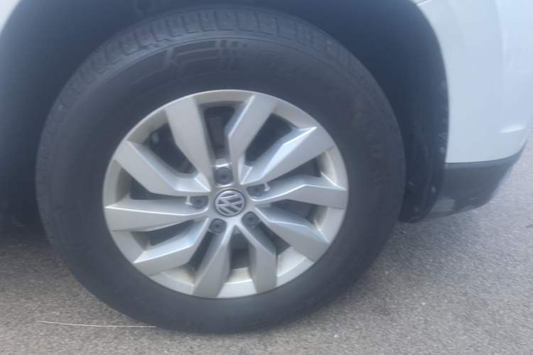 Used Volkswagen Tharu 2020 280TSI Two-Wheel Drive Trend Edition China VI Standard Right Front Wheel Hub