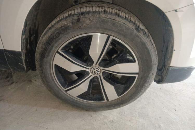 Used Volkswagen Tharu 2020 280TSI Two-Wheel Drive Comfort Edition China VI Standard Right Front Wheel Hub