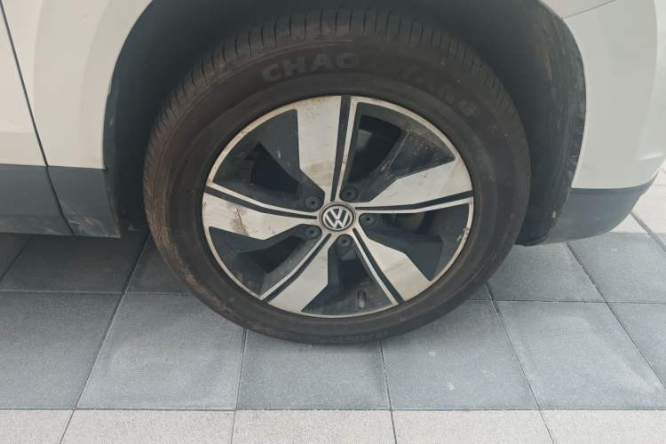 Used Volkswagen Tharu 2020 280TSI Two-Wheel Drive Comfort Edition China VI Standard Right Front Wheel Hub
