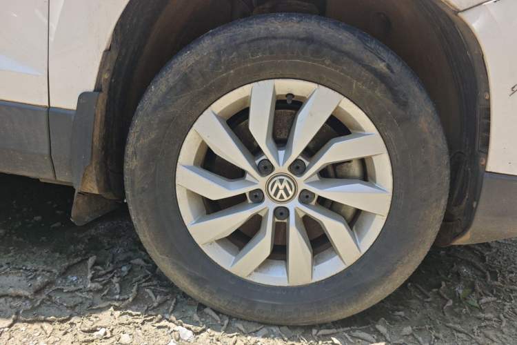 Used Volkswagen Tharu 2020 280TSI Two-Wheel Drive Trend Edition China VI Standard Right Front Wheel Hub