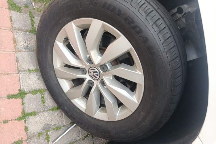 Used Volkswagen Tharu 2020 280TSI Two-Wheel Drive Trend Edition China VI Standard Right Front Wheel Hub