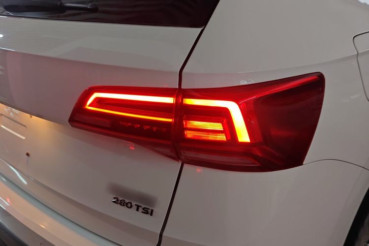 Used Volkswagen Tharu 2020 280TSI Two-Wheel Drive Trend Edition China VI Standard Right Rear Taillight