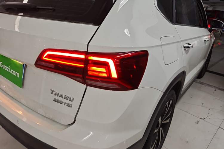 Used Volkswagen Tharu 2020 280TSI Two-Wheel Drive Luxury Plus Version China VI Standard Right Rear Taillight
