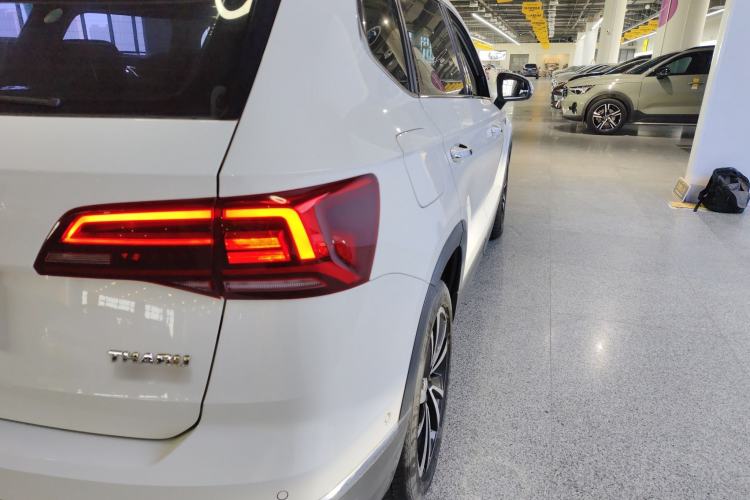 Used Volkswagen Tharu 2020 280TSI Two-Wheel-Drive Flagship Version China VI Right Rear Taillight