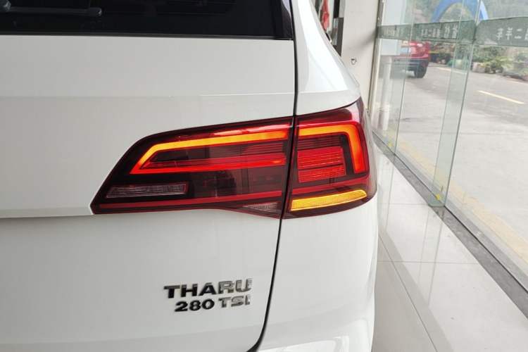Used Volkswagen Tharu 2020 280TSI Two-Wheel Drive Luxury Edition China VI Standard Right Rear Taillight
