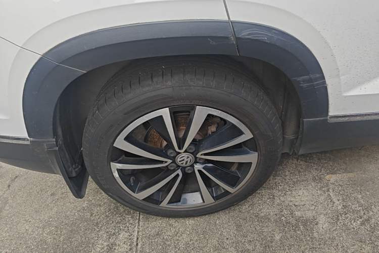 Used Volkswagen Tharu 2020 330TSI All-Wheel-Drive Luxury Edition China VI Standard Right Rear Wheel Hub
