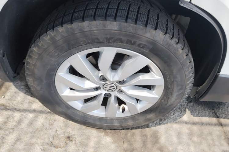 Used Volkswagen Tharu 2020 280TSI Two-Wheel Drive Trend Edition China VI Standard Right Rear Wheel Hub