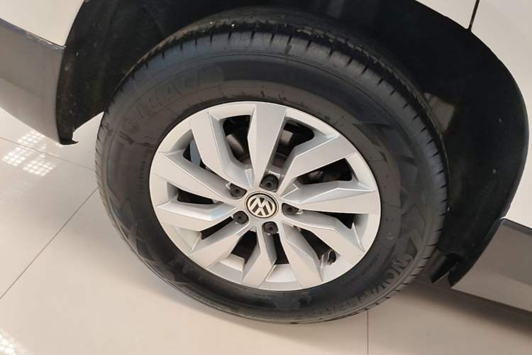 Used Volkswagen Tharu 2020 280TSI Two-Wheel Drive Trend Edition China VI Standard Right Rear Wheel Hub