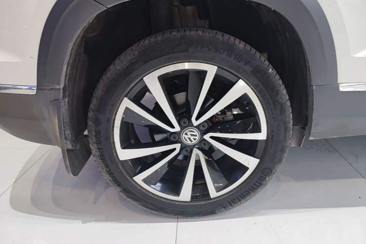 Used Volkswagen Tharu 2020 Facelift 330TSI Four-Wheel Drive Luxury PLUS Version China VI Standard Right Rear Wheel Hub