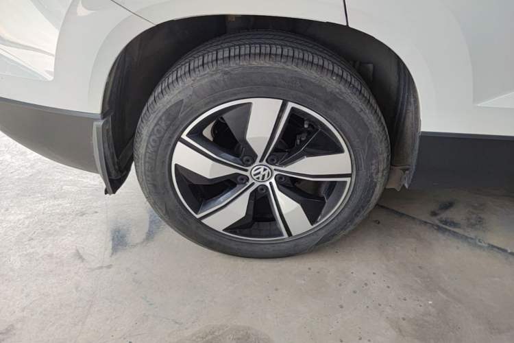 Used Volkswagen Tharu 2020 280TSI Two-Wheel Drive Comfort Edition China VI Standard Right Rear Wheel Hub