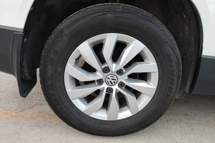 Used Volkswagen Tharu 2020 280TSI Two-Wheel Drive Trend Edition China VI Standard Right Rear Wheel Hub