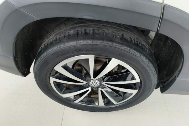 Used Volkswagen Tharu 2020 Revised Version 330TSI Four-Wheel Drive Flagship Edition China VI Right Rear Wheel Hub