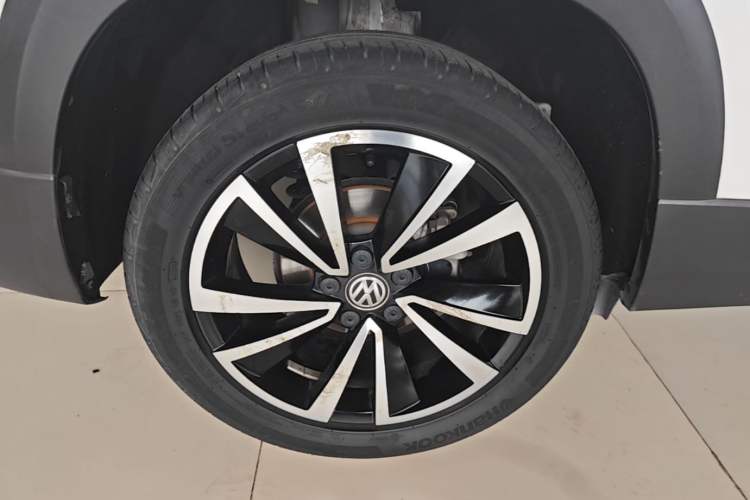 Used Volkswagen Tharu 2020 280TSI Two-Wheel Drive Luxury Edition China VI Standard Right Rear Wheel Hub
