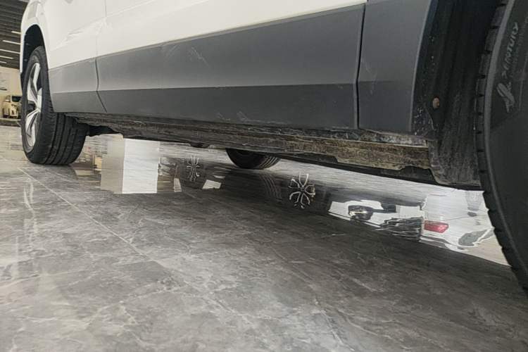 Used Volkswagen Tharu 2020 280TSI Two-Wheel Drive Comfort Edition China VI Standard Right Side Sill