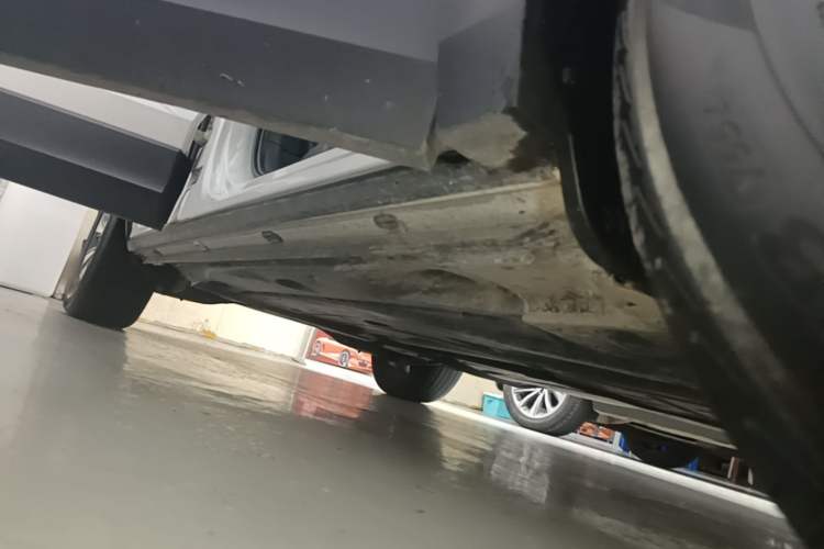 Used Volkswagen Tharu 2020 280TSI Two-Wheel Drive Comfort Edition China VI Standard Right Side Sill