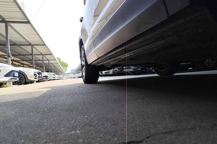 Used Volkswagen Tharu 2020 280TSI Two-Wheel Drive Comfort Edition China VI Standard Right Side Sill