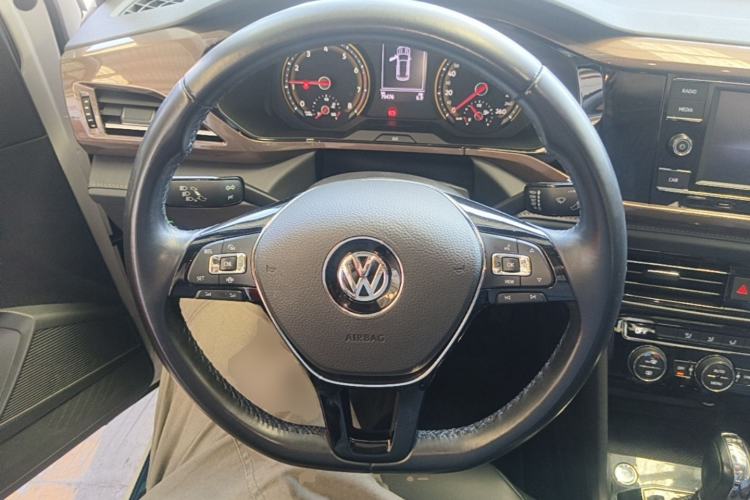 Used Volkswagen Tharu 2020 280TSI Two-Wheel Drive Comfort Edition China VI Standard Steering Wheel