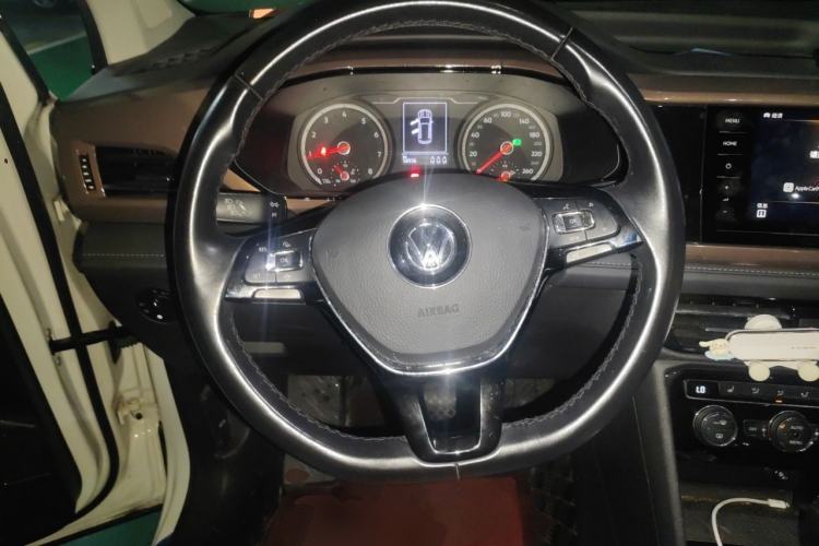 Used Volkswagen Tharu 2020 280TSI Two-Wheel Drive Luxury Edition China VI Standard Steering Wheel