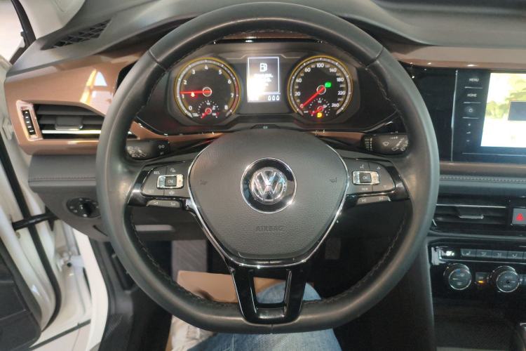 Used Volkswagen Tharu 2020 280TSI Two-Wheel Drive Luxury Edition China VI Standard Steering Wheel