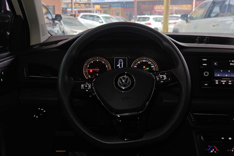 Used Volkswagen Tharu 2020 280TSI Two-Wheel Drive Trend Edition China VI Standard Steering Wheel