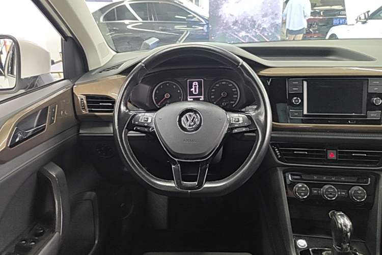 Used Volkswagen Tharu 2020 280TSI Two-Wheel Drive Comfort Edition China VI Standard Steering Wheel