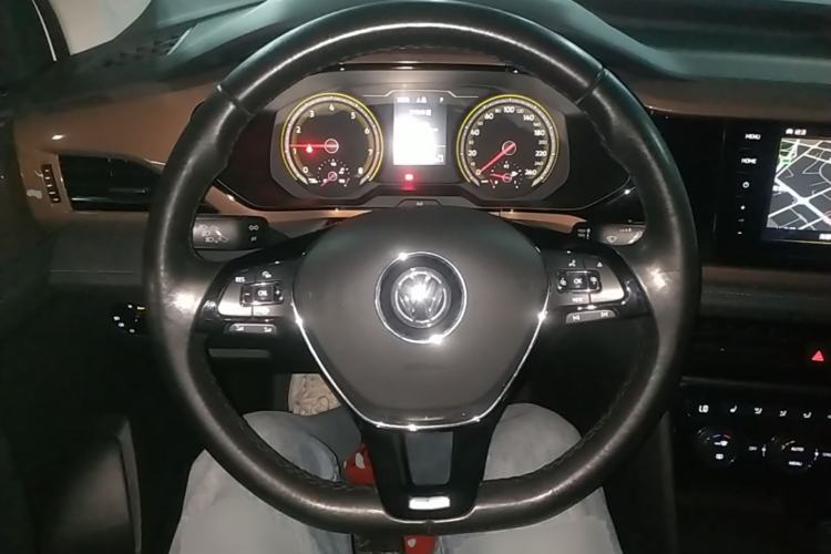 Used Volkswagen Tharu 2020 280TSI Two-Wheel Drive Luxury Plus Version China VI Standard Steering Wheel