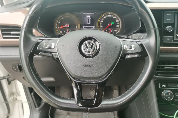 Used Volkswagen Tharu 2020 280TSI Two-Wheel Drive Comfort Edition China VI Standard Steering Wheel