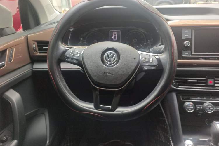Used Volkswagen Tharu 2020 280TSI Two-Wheel Drive Comfort Edition China VI Standard Steering Wheel