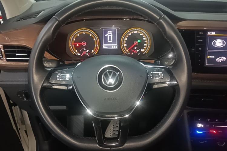 Used Volkswagen Tharu 2020 280TSI Two-Wheel Drive Luxury Plus Version China VI Standard Steering Wheel