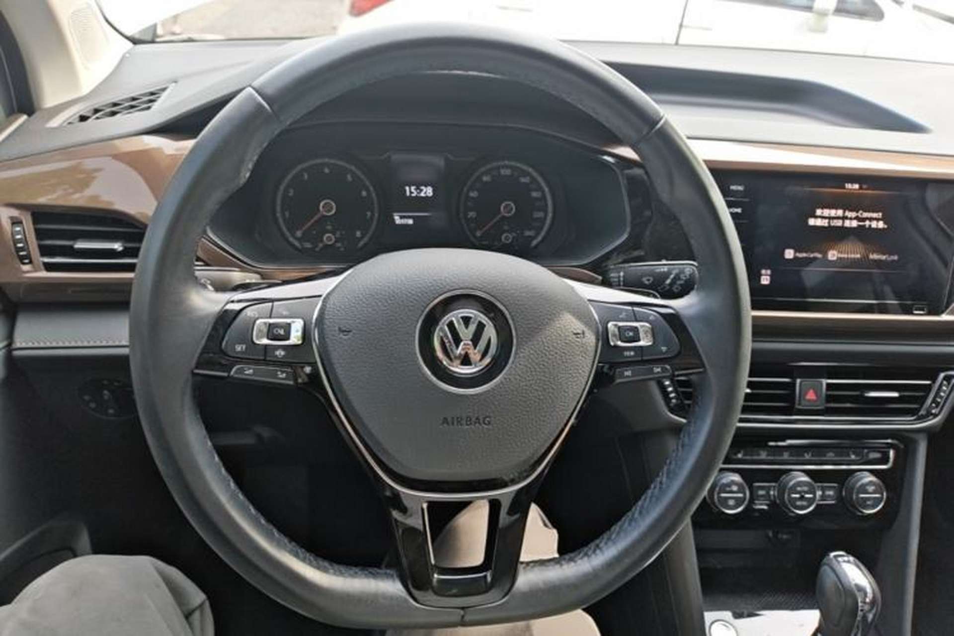 Used Volkswagen Tharu 2020 330TSI All-Wheel-Drive Luxury Edition China VI Standard Steering Wheel