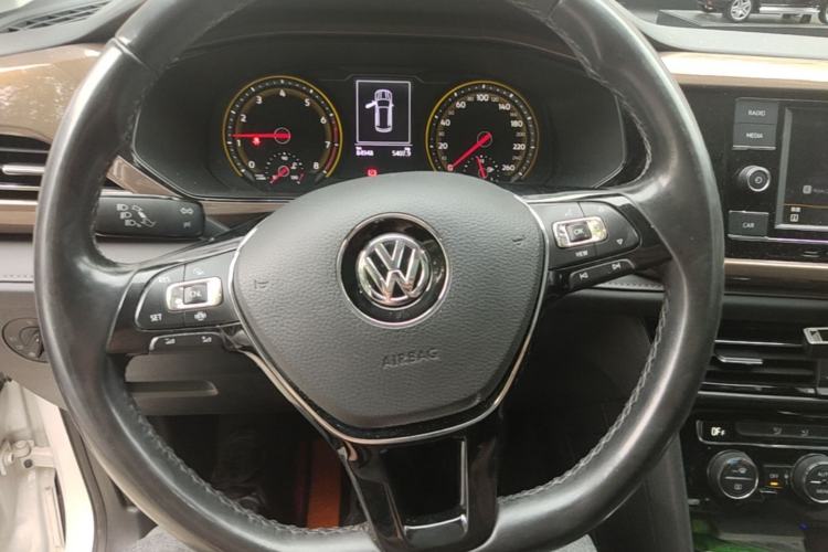 Used Volkswagen Tharu 2020 280TSI Two-Wheel Drive Comfort Edition China VI Standard Steering Wheel