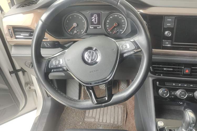Used Volkswagen Tharu 2020 280TSI Two-Wheel Drive Comfort Edition China VI Standard Steering Wheel