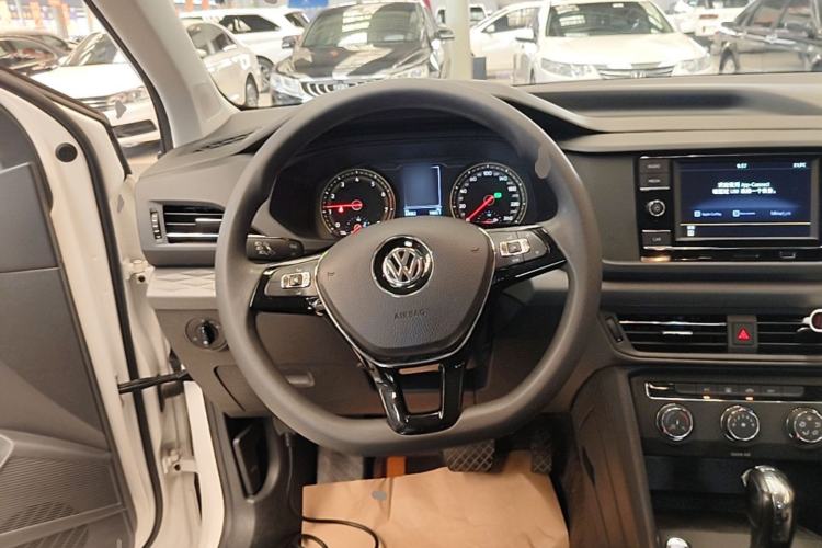 Used Volkswagen Tharu 2020 280TSI Two-Wheel Drive Trend Edition China VI Standard Steering Wheel