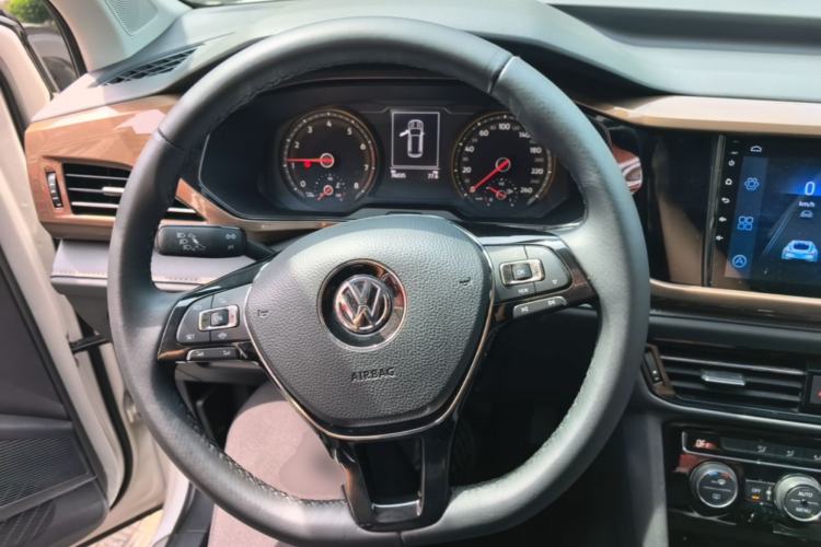 Used Volkswagen Tharu 2020 280TSI Two-Wheel Drive Comfort Edition China VI Standard Steering Wheel