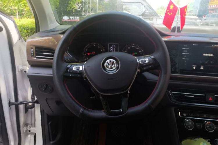 Used Volkswagen Tharu 2020 280TSI Two-Wheel Drive Luxury Plus Version China VI Standard Steering Wheel